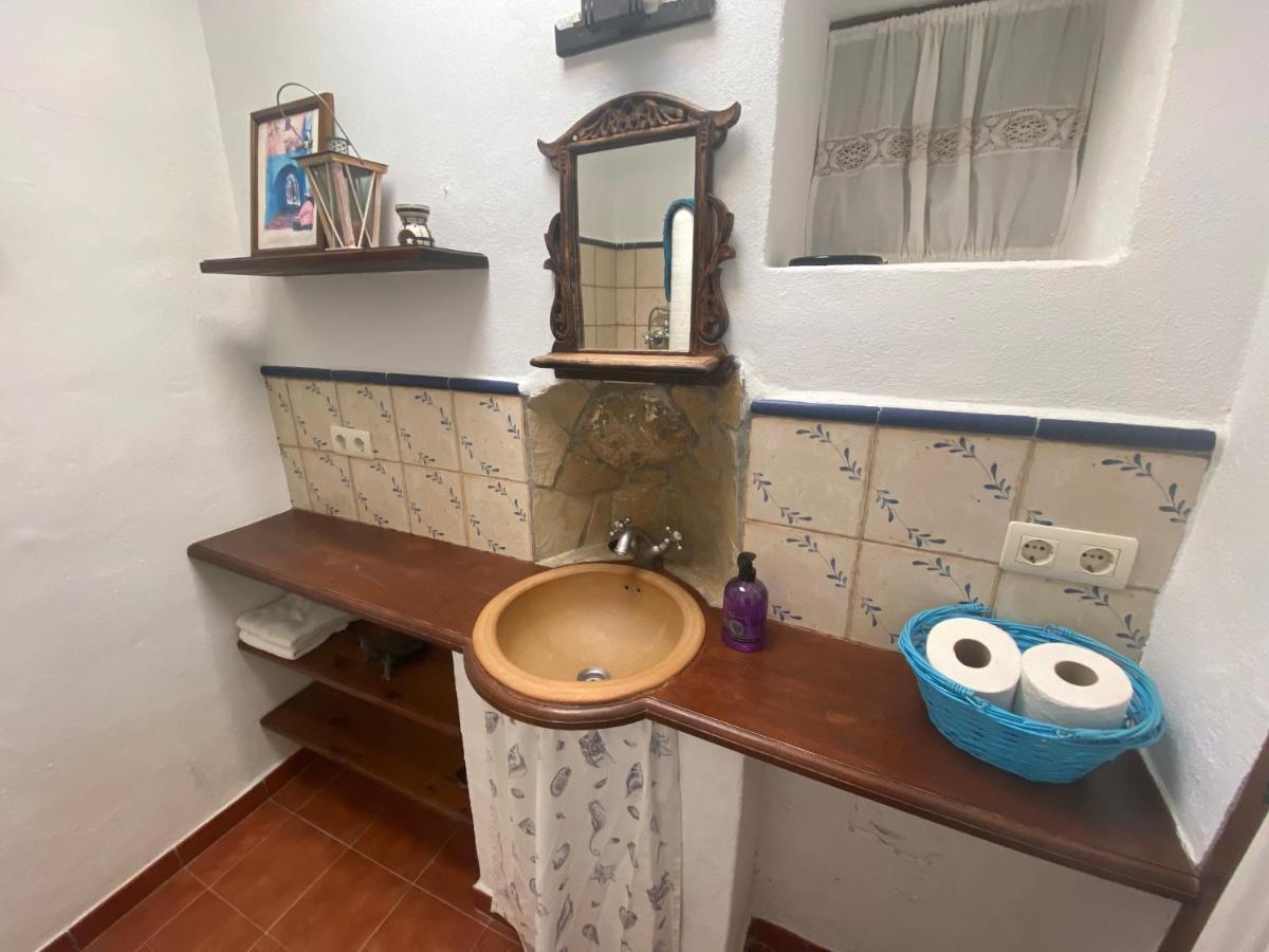 Beautiful Traditional Town House Ardales Bagian luar foto