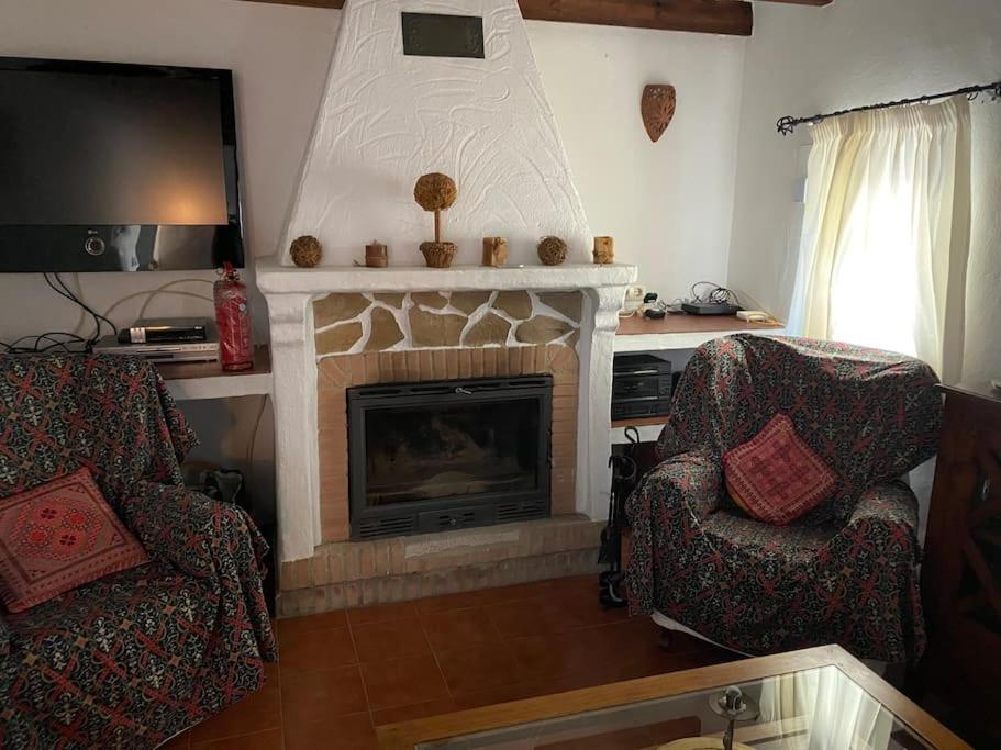 Beautiful Traditional Town House Ardales Bagian luar foto