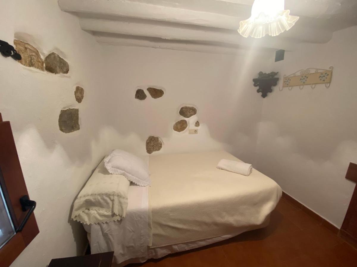 Beautiful Traditional Town House Ardales Bagian luar foto