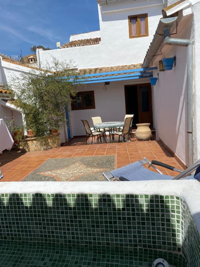 Beautiful Traditional Town House Ardales Bagian luar foto